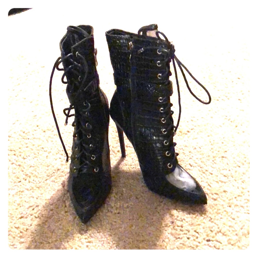 Stunning Sheer Crocodile Boot!!!